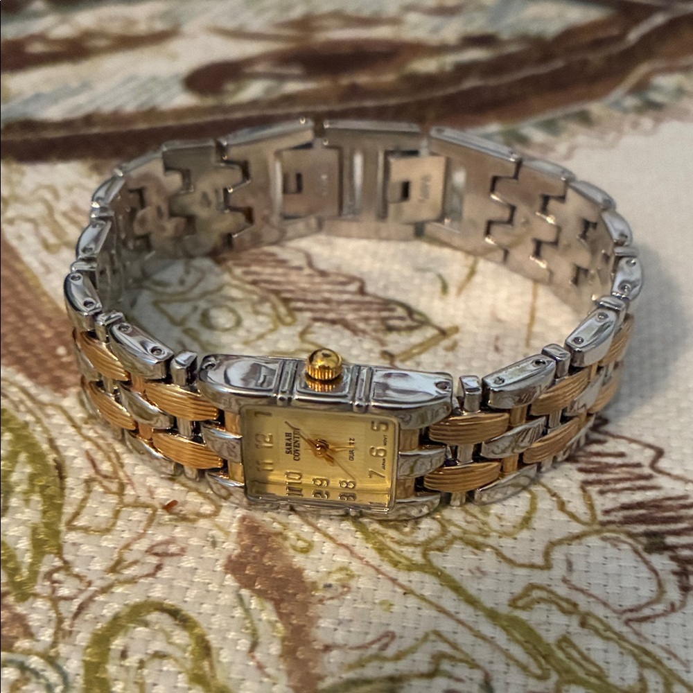 Vintage Sarah Coventry watch - Picture 2 of 6